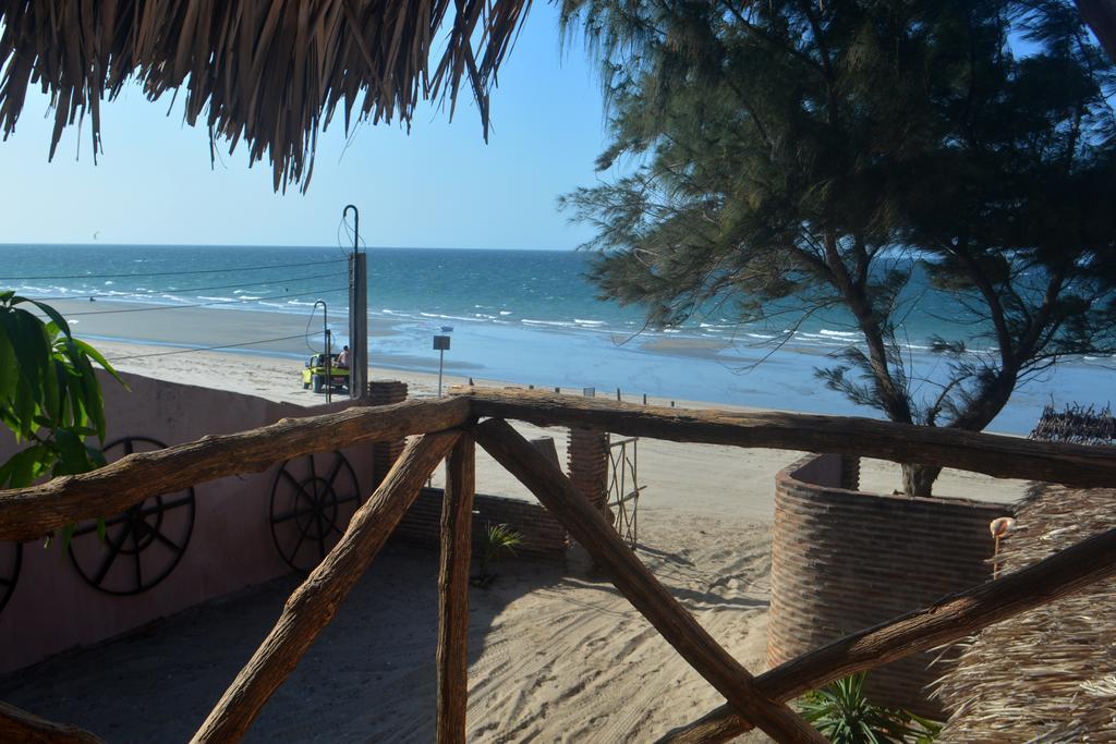 Na Beira Do Mar Pousada Prea Extérieur photo